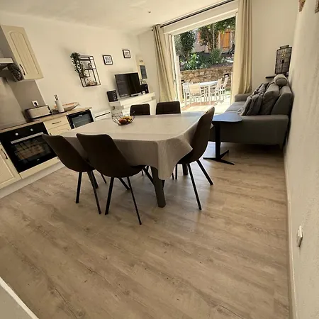 Maison Sofia 6 Personnes Avec Piscine *